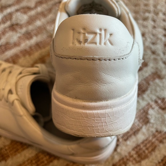 Kizik Vegas Walking Shoe - Picture 9 of 9